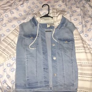 This jacket doesn’t fit me anymore.